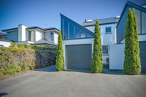 Photo of property in 1/99 Aikmans Road, Merivale, Christchurch, 8014
