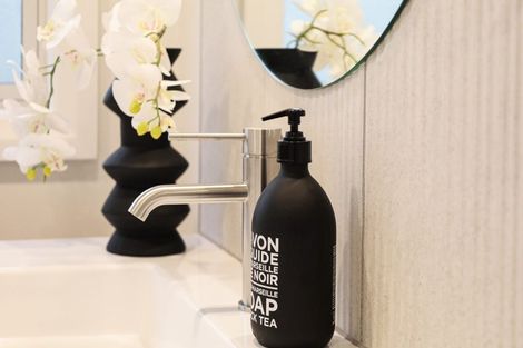 Photo of property in 3 Mangatainoka Lane, Awapuni, Palmerston North, 4412