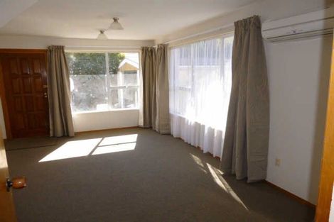 Photo of property in 2/132 Hay Street, Bromley, Christchurch, 8062