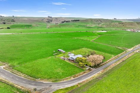 Photo of property in 416 No 3 Line, Okoia, Whanganui, 4582