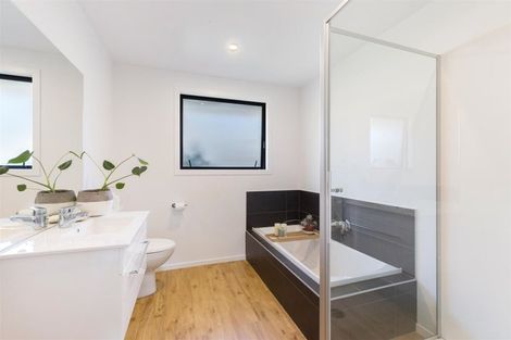 Photo of property in 17 Sandford Terrace, Lower Shotover, Queenstown, 9304