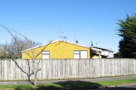 Photo of property in 8b Mcdonald Place, Marton, 4710