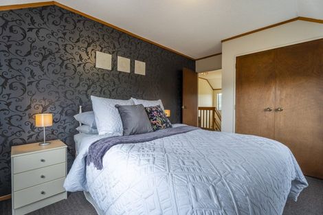 Photo of property in 7 Montrose Grove, Churton Park, Wellington, 6037