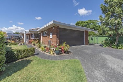 Photo of property in 18a South Street, Papakura, 2110