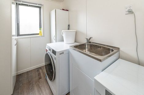 Photo of property in 79a Matai Street, Castlecliff, Wanganui, 4501