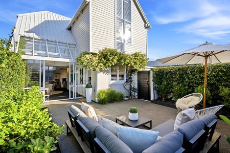 Photo of property in 74 Office Road, Merivale, Christchurch, 8014