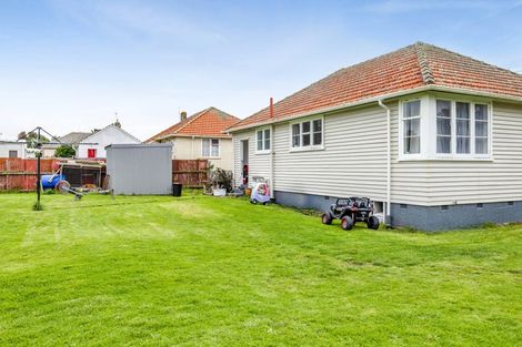 Photo of property in 179 Egmont Street, Patea, 4520