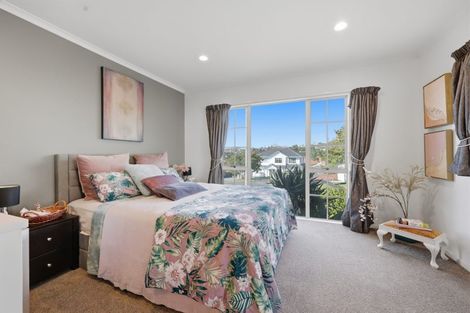 Photo of property in 27 Westminster Gardens, Unsworth Heights, Auckland, 0632