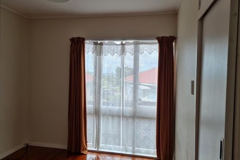 Photo of property in 89 Gossamer Drive, Pakuranga Heights, Auckland, 2010