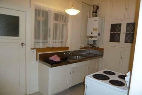 Photo of property in Elms Court Flats, 6/367 The Terrace, Te Aro, Wellington, 6011