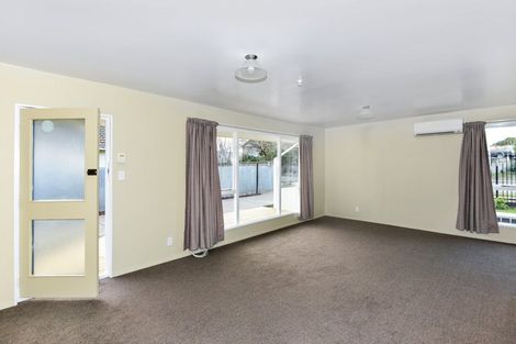 Photo of property in 27 Maces Road, Bromley, Christchurch, 8062