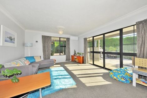 Photo of property in 28 Mauger Drive, Heathcote Valley, Christchurch, 8022