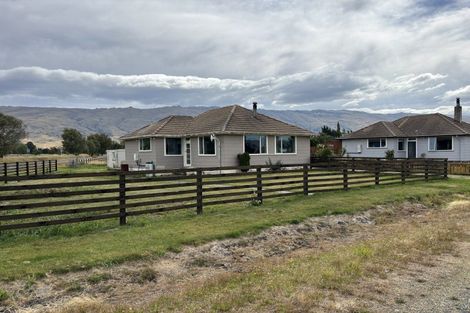 Photo of property in 1 West Street, Middlemarch, 9597