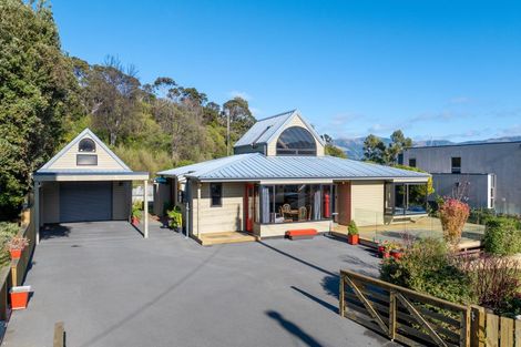 Photo of property in 6 Julius Place, Akaroa, 7520