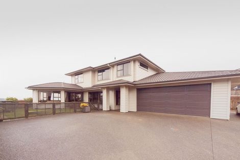 Photo of property in 194 Mclintock Street North, Johnsonville, Wellington, 6037