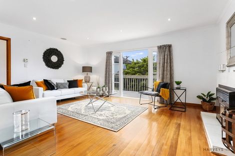 Photo of property in 534 West Coast Road, Oratia, Auckland, 0604