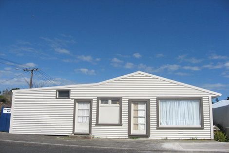 Photo of property in 30 Queens Road, Glen Avon, New Plymouth, 4312