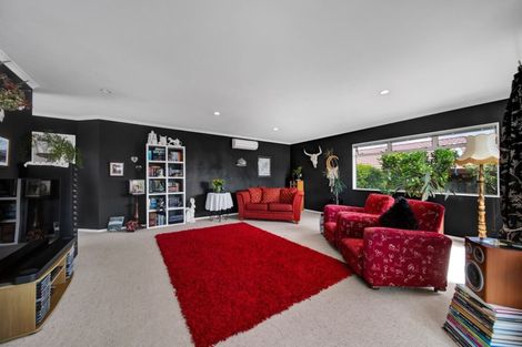 Photo of property in 84 Oranga Street, Westown, New Plymouth, 4310