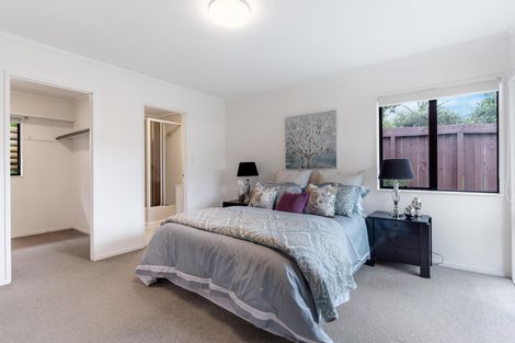 Photo of property in 3/15 Kurnell Drive, Botany Downs, Auckland, 2010