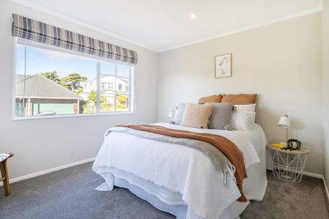Photo of property in 12 Ronald Woolf Place, Churton Park, Wellington, 6037