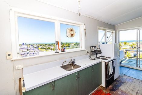 Photo of property in 134 Cornfoot Street, Castlecliff, Whanganui, 4501