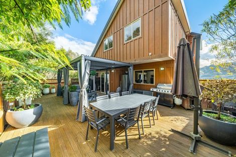 Photo of property in 9a Mccarthy Grove, Clouston Park, Upper Hutt, 5018