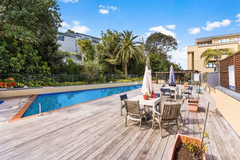 Photo of property in 2c/7-11 Bute Road, Browns Bay, Auckland, 0630