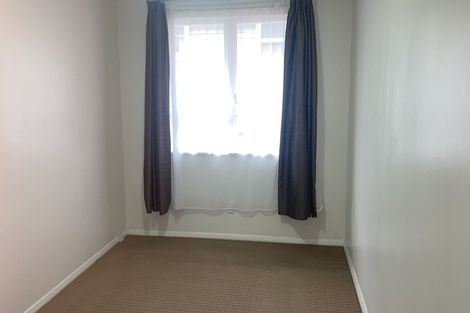 Photo of property in 11a Bamboo Grove, Kelston, Auckland, 0602