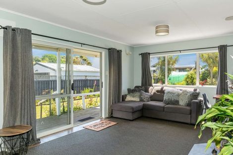 Photo of property in 8 Cook Street, Carters Beach, Westport, 7825