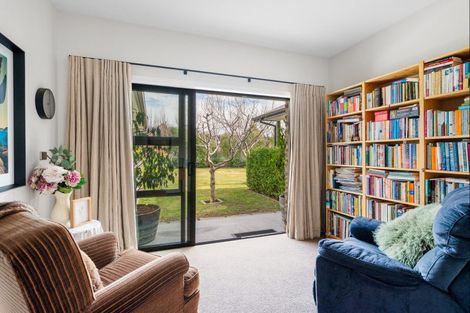 Photo of property in 9 Hikuwai Drive, Albert Town, Wanaka, 9305