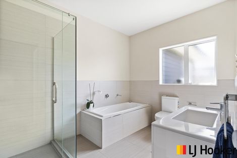 Photo of property in 3 Drumkeen Place, Rosehill, Papakura, 2113