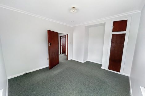 Photo of property in 12 Quinn Road, Levin, 5510