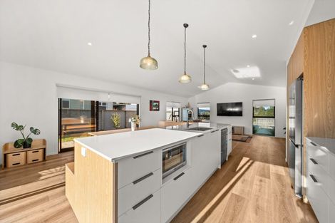 Photo of property in 17c Madison Street, Carterton, 5713