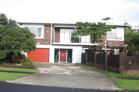 Photo of property in 9 Frank Place, Hillpark, Auckland, 2102