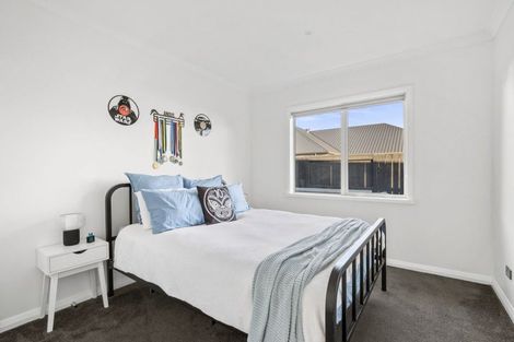 Photo of property in 8 Richards Street, Cambridge, 3434