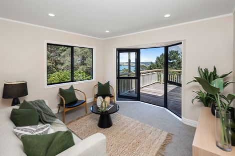 Photo of property in 150 Wade River Road, Wade Heads, Whangaparaoa, 0932