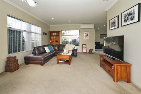 Photo of property in 31 Mickelson Avenue, Rototuna, Hamilton, 3210