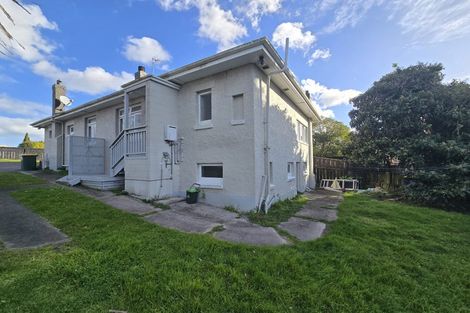 Photo of property in 1/3185 Great North Road, New Lynn, Auckland, 0600