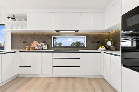 Photo of property in 8b Stanley Avenue, Milford, Auckland, 0620