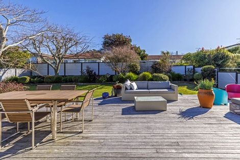 Photo of property in 137 Stapleford Crescent, Browns Bay, Auckland, 0630