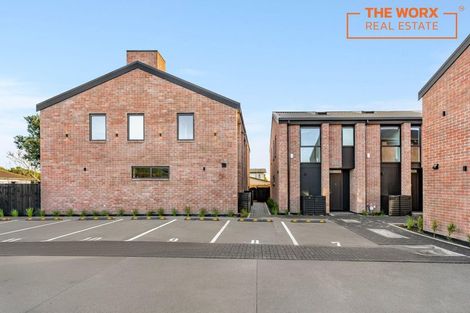 Photo of property in 1/17 Matapouri Road, Mangere Bridge, Auckland, 2022