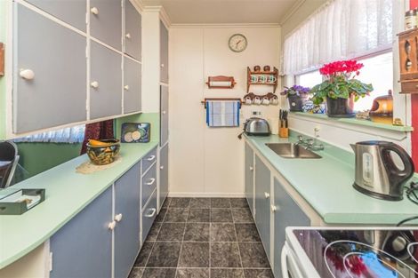 Photo of property in 38 Miro Street, Castlecliff, Whanganui, 4501