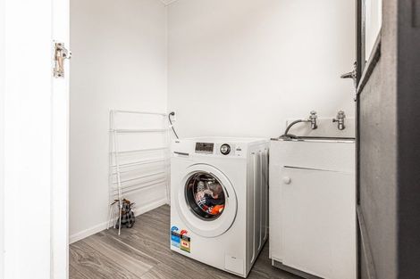 Photo of property in 318 Swanson Road, Henderson, Auckland, 0610