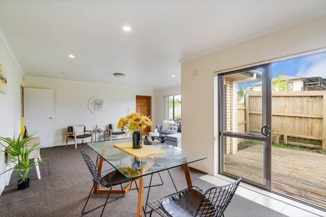 Photo of property in 37 Westglen Place, Ranui, Auckland, 0612