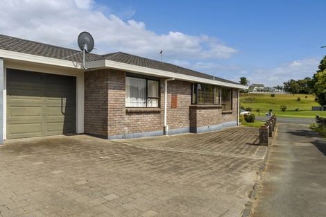 Photo of property in 96a Vale Street, Otumoetai, Tauranga, 3110