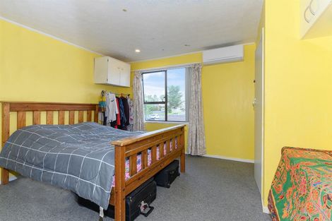 Photo of property in 2/48 Lavelle Road, Henderson, Auckland, 0612