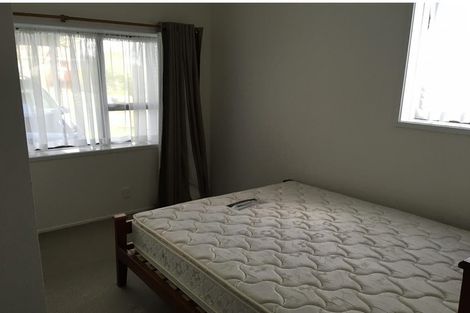 Photo of property in 72 Kurnell Drive, Botany Downs, Auckland, 2010