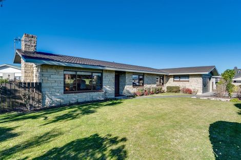 Photo of property in 1 Cardiff Place, Tamatea, Napier, 4112