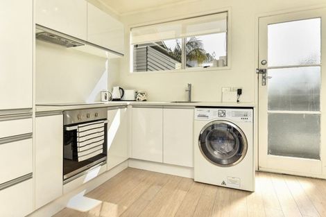 Photo of property in 7/11 Kingsway Avenue, Sandringham, Auckland, 1025