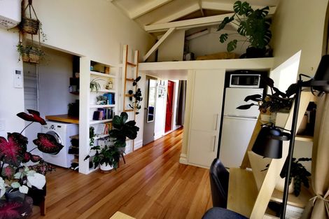 Photo of property in 77 Durham Street, Brooklyn, Wellington, 6021